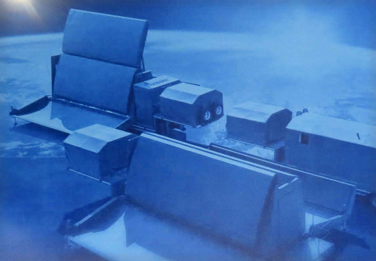 El sistema MSRC incluye tres mdulos: puesto de Mando, radar emisor de haz y antena doble receptora. (Radiofizika)